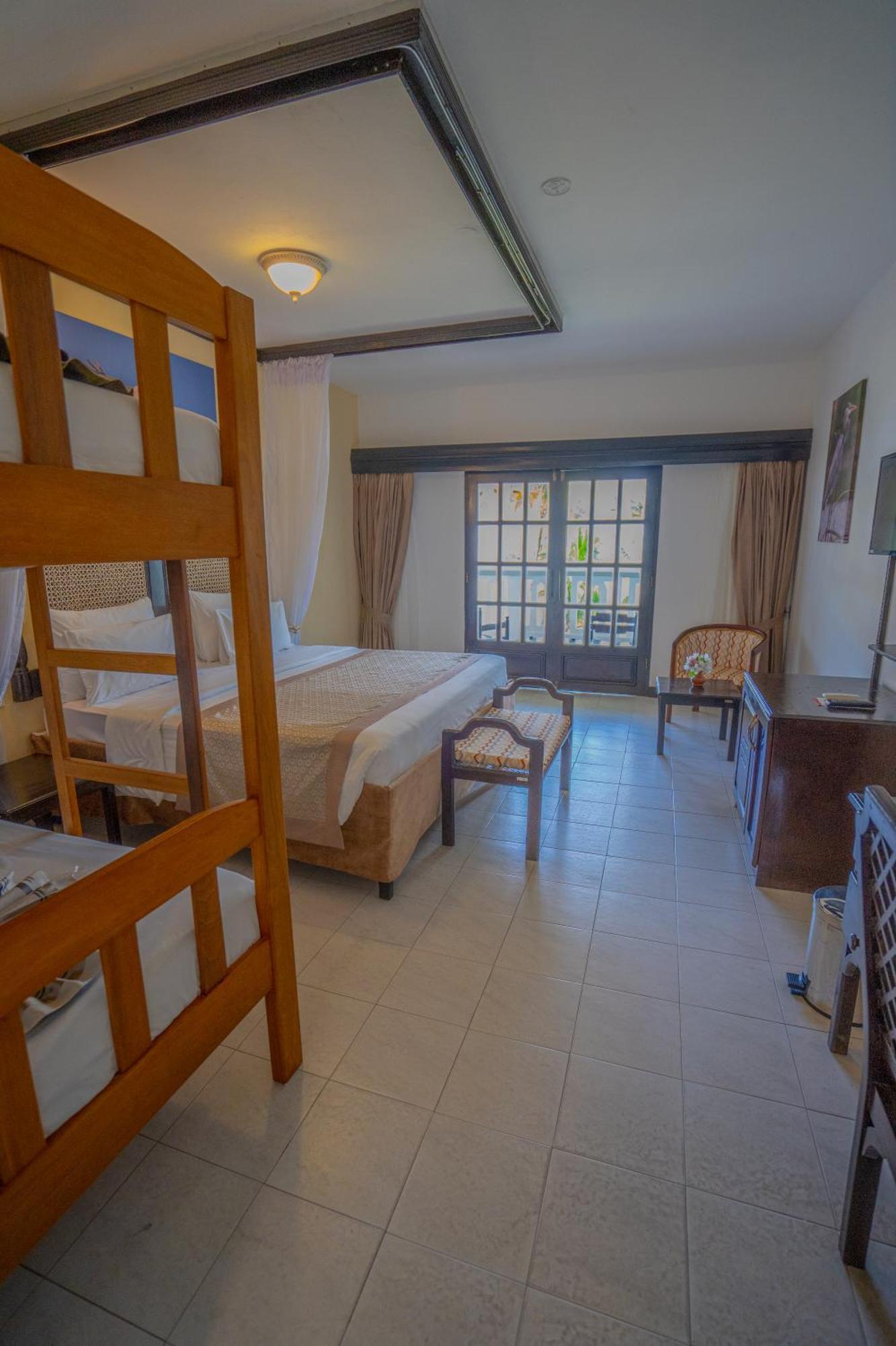 Prideinn Flamingo & Mombasa Hotel 4*