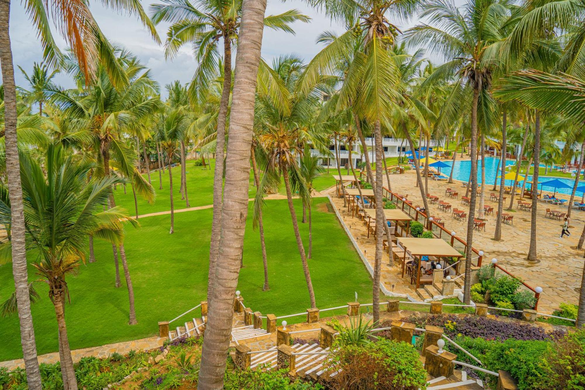 Prideinn Flamingo & Mombasa Hotel 4*