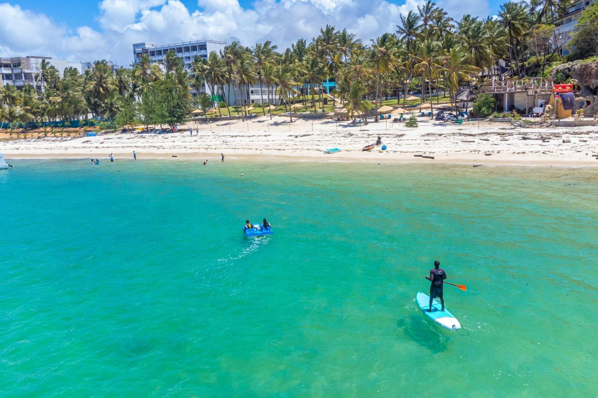 Prideinn Flamingo & Mombasa
